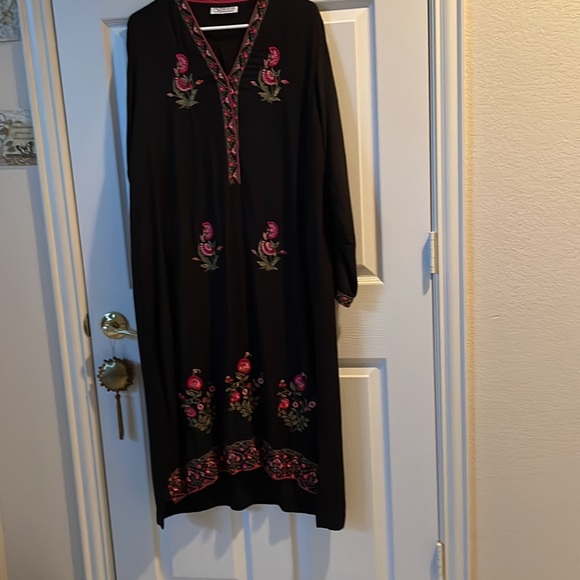 Pakistani and Indian desi outfit - Picture 9 of 11